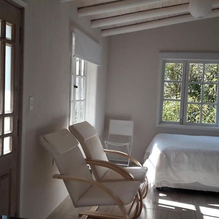 Cabana De Adobe En Lago Rapel Exterior photo